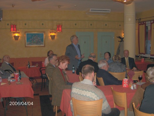 amikor a T�rzsasztal f�rum k�rdez.... 