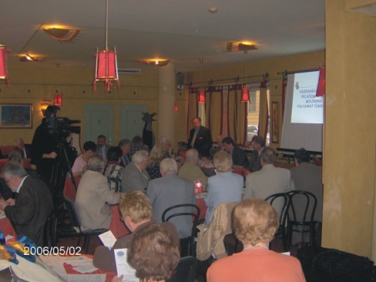 a rendezv�nyt megnyitja Dr.Czegl�di J�zsef eln�k �r