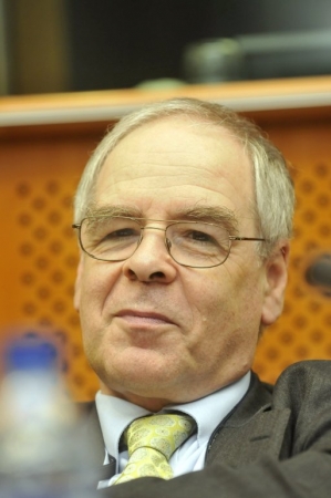 Prof. Dr Schöpflin György